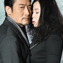 刘浩存感激易烊千玺 朱媛媛回忆“小红花”泪点 2021-06-19 妈高亚麟、朱媛媛，马小远的父亲夏雨等所有剧组演职人员。